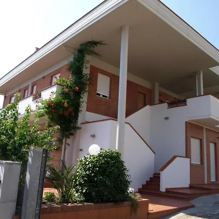 Big Sabaudia Apartment Exterior photo